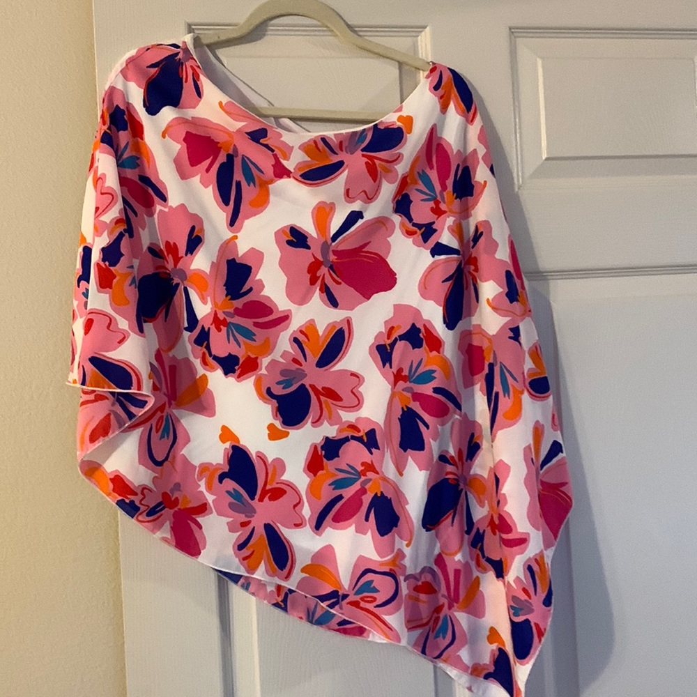 One shoulder floral top. Size M